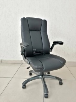 Кресло Barneo K-24 для руководителя (черная экокожа) в Надыме - nadym.ok-mebel.com | фото 1