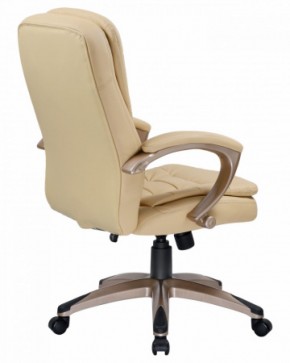Офисное кресло для руководителей DOBRIN DONALD LMR-106B бежевый в Надыме - nadym.ok-mebel.com | фото 4